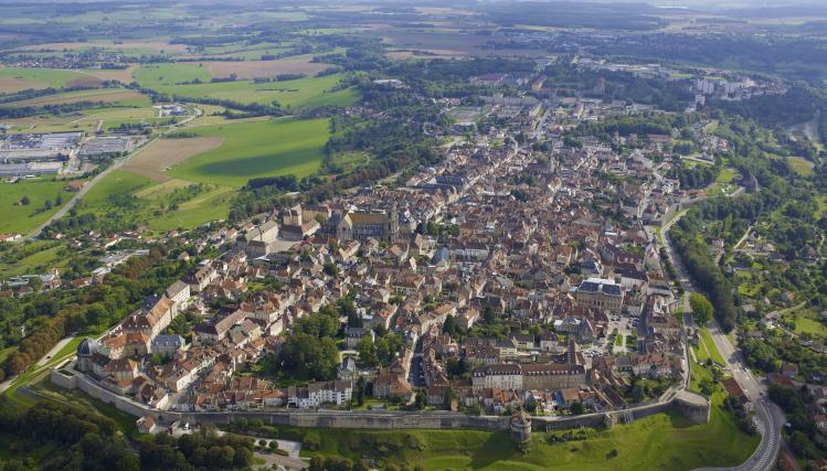 Vue aérienne ville de Langres