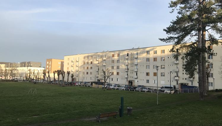 Aperçu d'un quartier au couché du soleil 